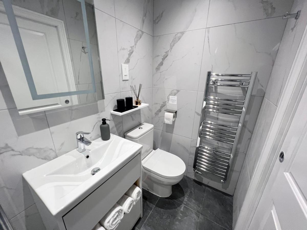 United Home B&B Salford  Eksteriør bilde